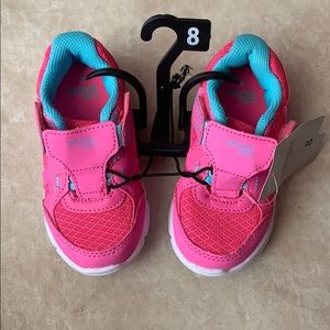 NEW Toddler shoes size:8